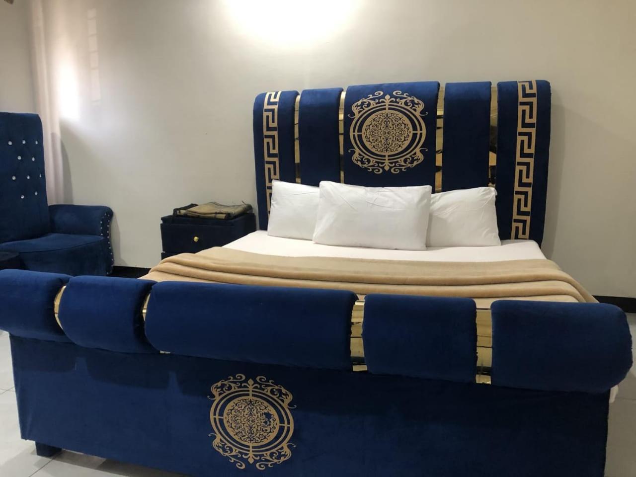 Hotel Islamabad Crown Rawalpindi Ngoại thất bức ảnh